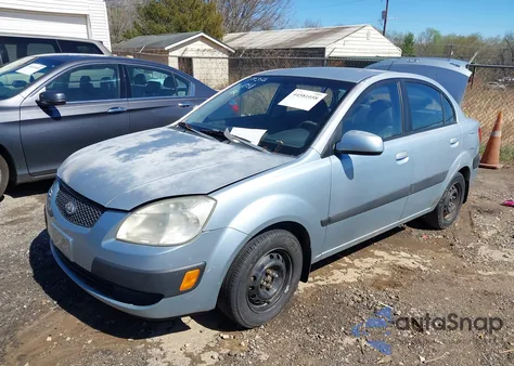 2008 Kia Rio Lx z USA, uszkodzony, nr VIN KNADE123X86353352